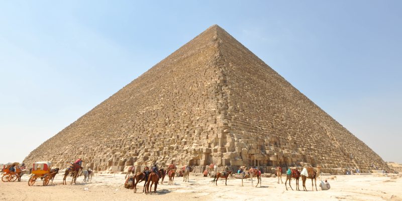 Piramida Agung Giza, Mesir, lisensi CC BY 2.0 (Wikimedia Commons)