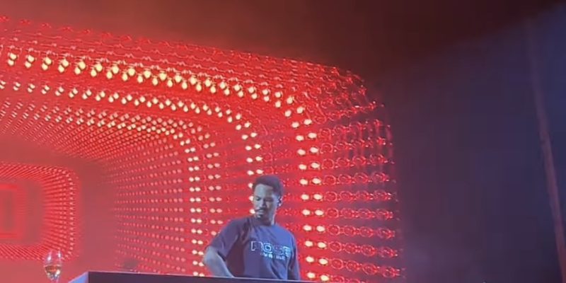 Kaytranada tampil di HERE at Outernet London 2025, lisensi CC BY-SA 4.0 (Wikimedia Commons)