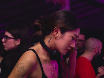 Peggy Gou, DJ dan produser asal Korea Selatan, lisensi bebas (Wikimedia Commons)