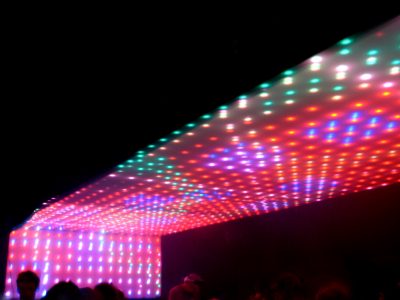 Lampu LED klub techno, suasana show Charlotte de Witte